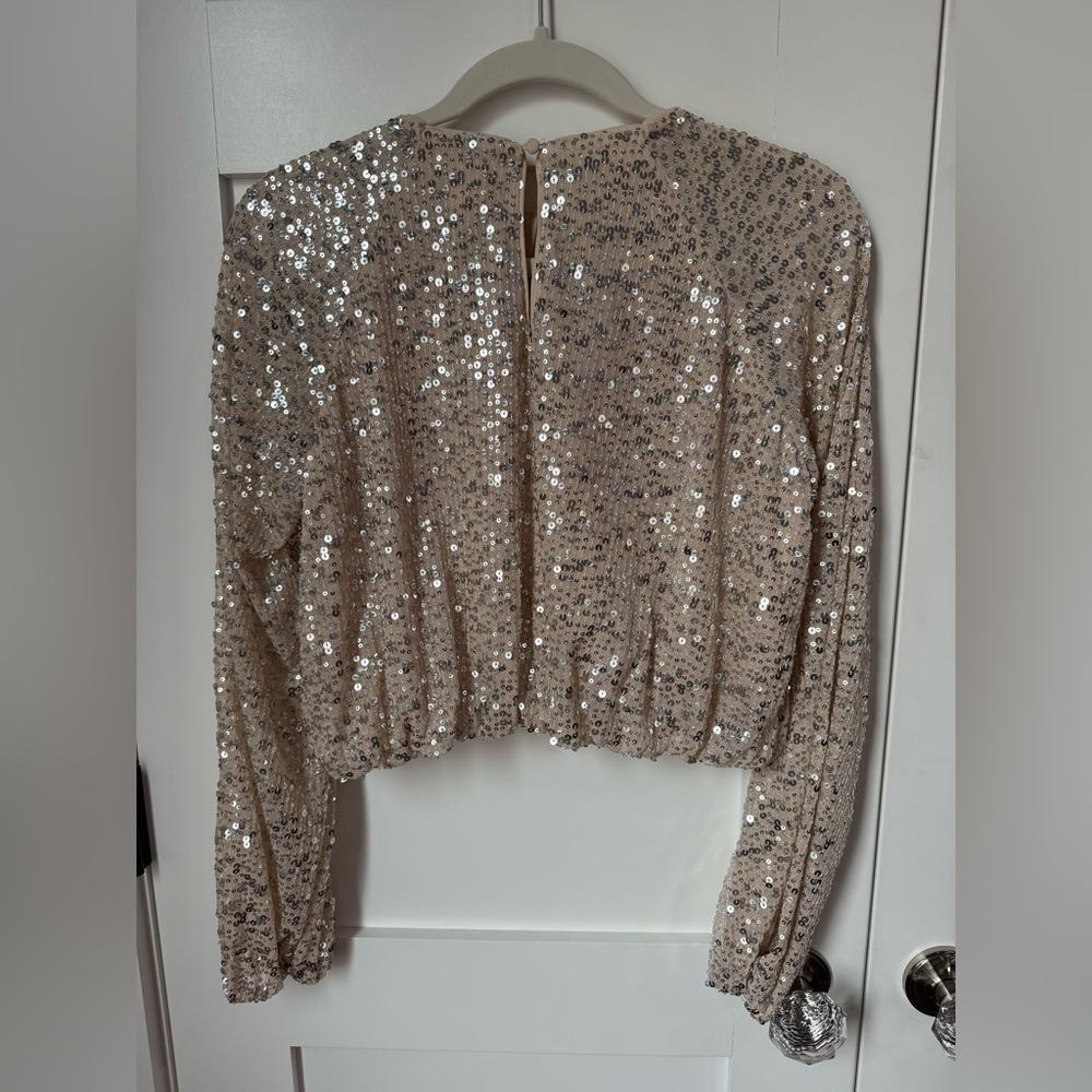 H&M Sparkling Beige Sequin Blouse size S - Picture 7 of 7